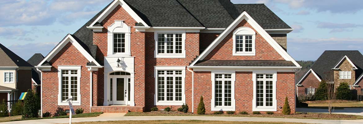 Pro Tips to Hire a Professional Contractor for Brampton Windows Replacement